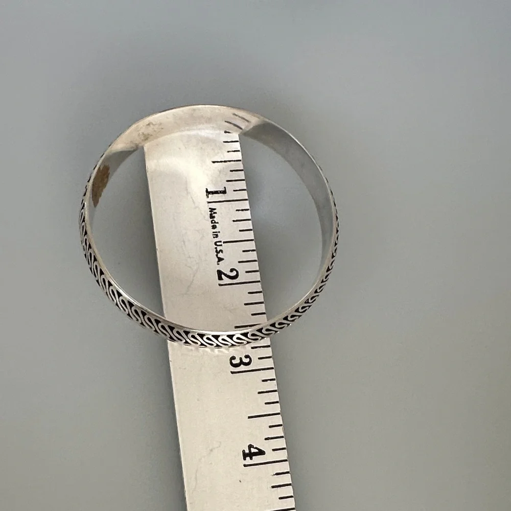 Elegant 925 sterling Silver Patterned Bracelet